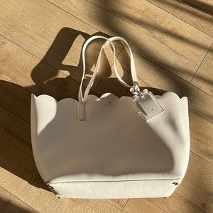 KATE SPADE scalloped large white tote bag